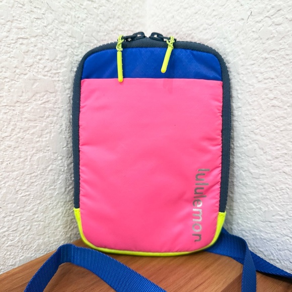 LULULEMON Athletica Easy Access Hot Pink Neon Crossbody Bag - Picture 1 of 13
